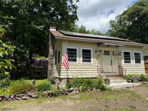29 Lakeside Road West Milford NJ 07421