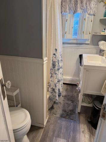 29 Lakeside Road West Milford NJ 07421