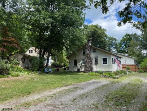 29 Lakeside Road West Milford NJ 07421