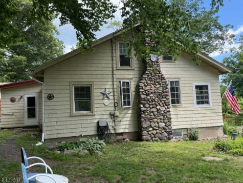 29 Lakeside Road West Milford NJ 07421