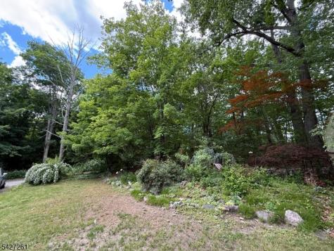 29 Lakeside Road West Milford NJ 07421
