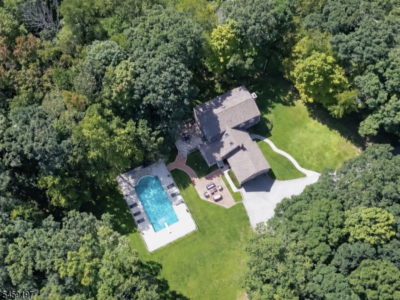 208 School House Road Jefferson NJ 07438