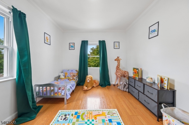 20 Ridgeview Avenue West Orange NJ 07052