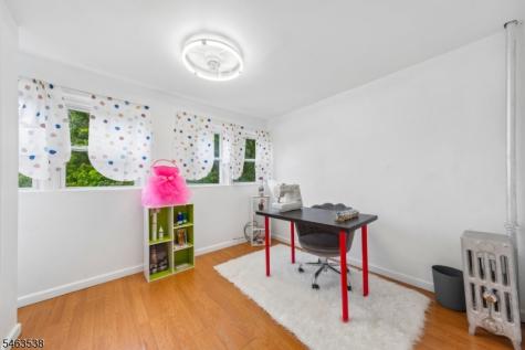 20 Ridgeview Avenue West Orange NJ 07052