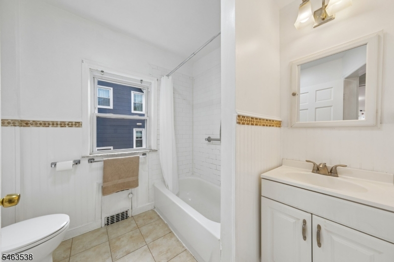 20 Ridgeview Avenue West Orange NJ 07052