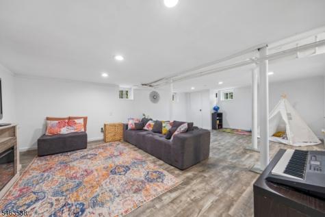 20 Ridgeview Avenue West Orange NJ 07052