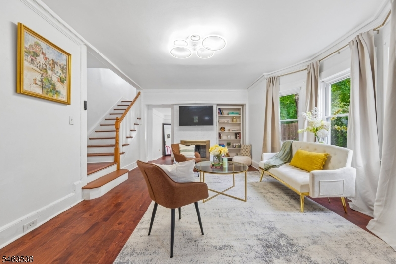 20 Ridgeview Avenue West Orange NJ 07052