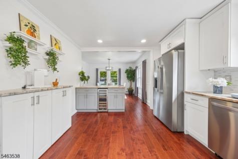 20 Ridgeview Avenue West Orange NJ 07052