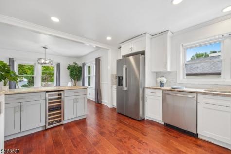 20 Ridgeview Avenue West Orange NJ 07052