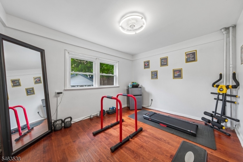 20 Ridgeview Avenue West Orange NJ 07052