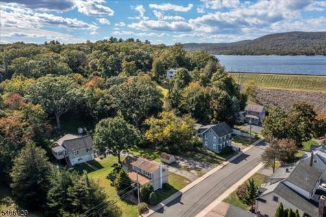 47 Furnace Avenue Wanaque NJ 07465