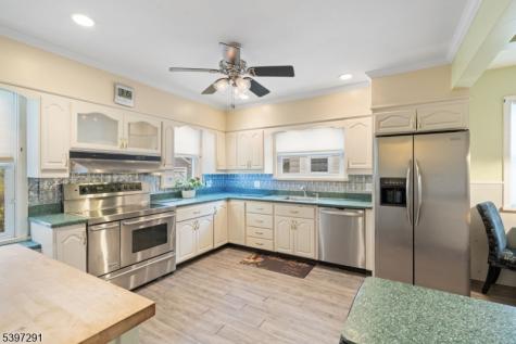 71 Georgian Court Hillside NJ 07205