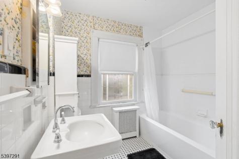 71 Georgian Court Hillside NJ 07205