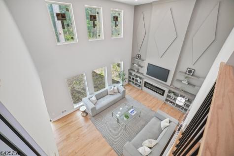 136 Irwin Street Springfield NJ 07081