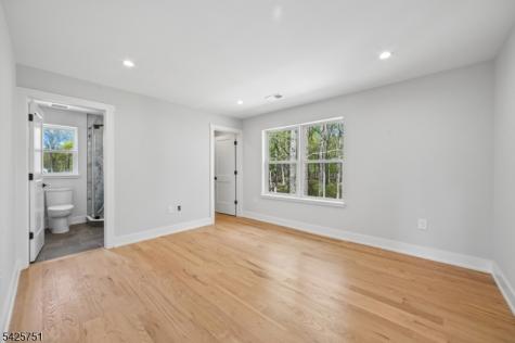 136 Irwin Street Springfield NJ 07081