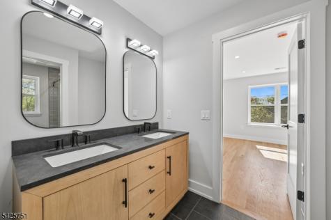 136 Irwin Street Springfield NJ 07081