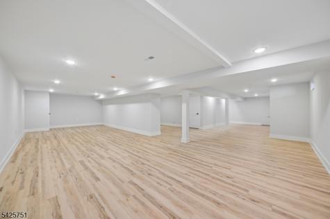 136 Irwin Street Springfield NJ 07081
