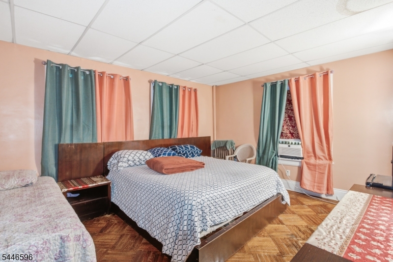 233 Meeker Avenue Newark NJ 07112