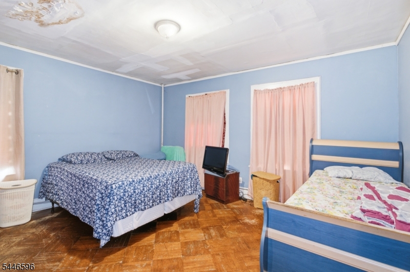 233 Meeker Avenue Newark NJ 07112