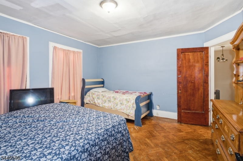233 Meeker Avenue Newark NJ 07112