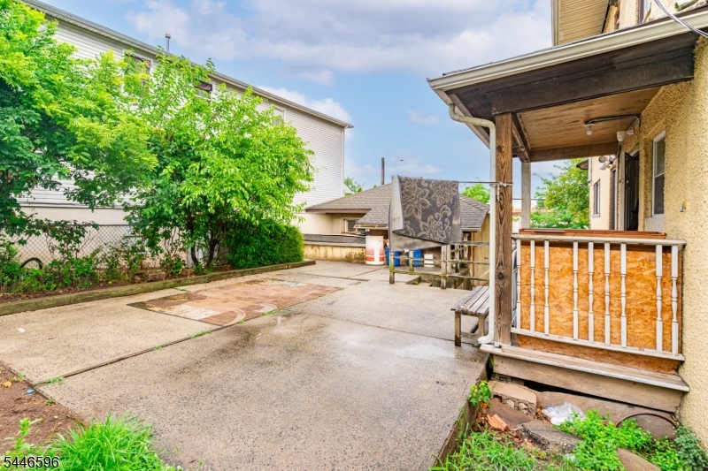 233 Meeker Avenue Newark NJ 07112