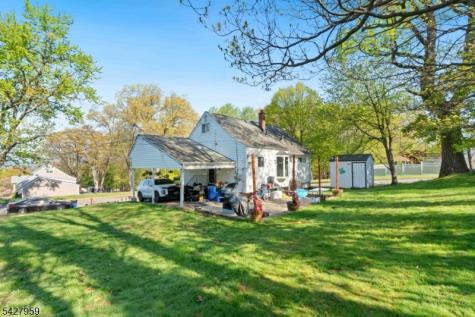 46 Pershing Place Woodland Park NJ 07424