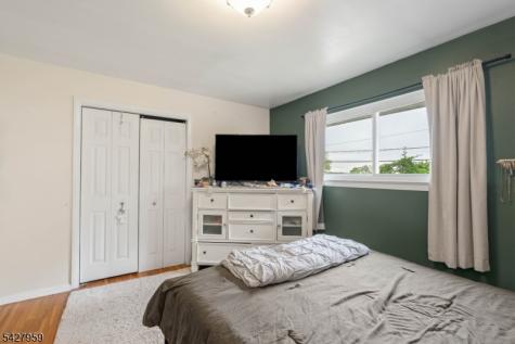 46 Pershing Place Woodland Park NJ 07424