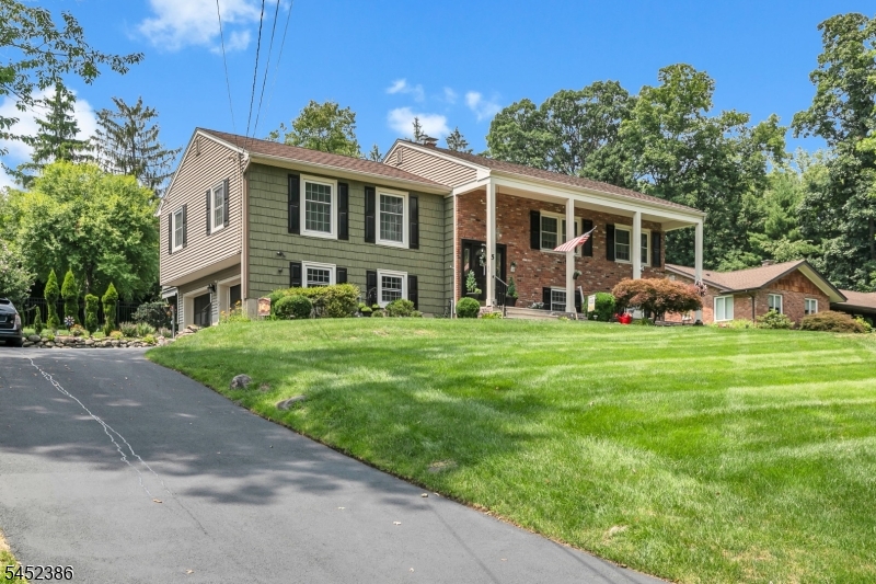 5 Van Allen Place Pequannock NJ 07444