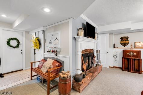 5 Van Allen Place Pequannock NJ 07444