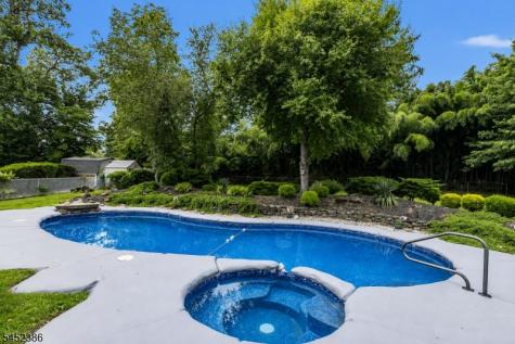 5 Van Allen Place Pequannock NJ 07444