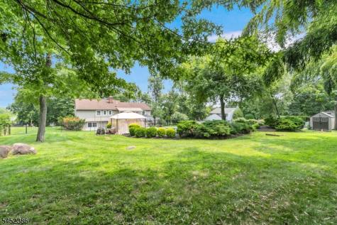 5 Van Allen Place Pequannock NJ 07444