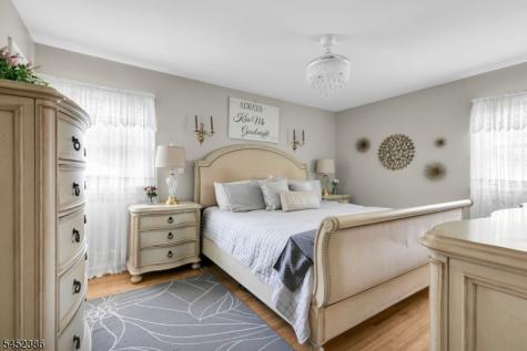 5 Van Allen Place Pequannock NJ 07444