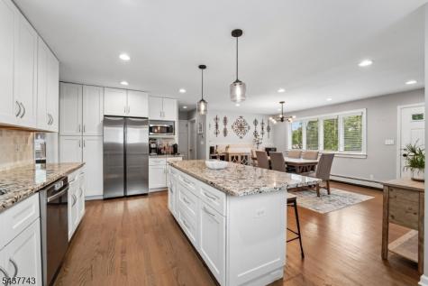 13 Crane Terrace Verona NJ 07044