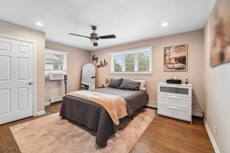 13 Crane Terrace Verona NJ 07044