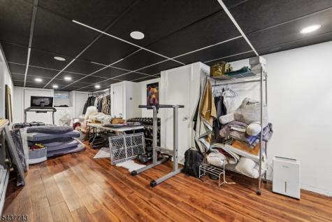 13 Crane Terrace Verona NJ 07044