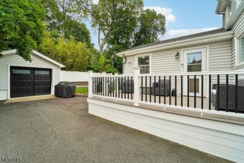 13 Crane Terrace Verona NJ 07044