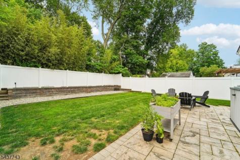 13 Crane Terrace Verona NJ 07044