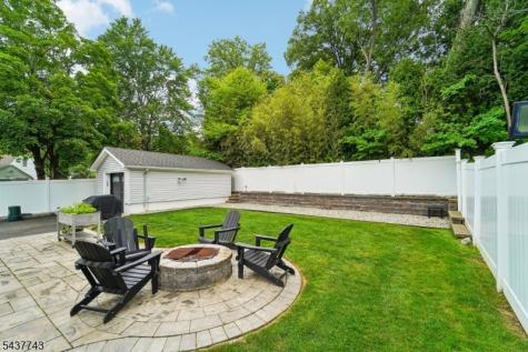 13 Crane Terrace Verona NJ 07044
