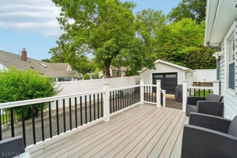 13 Crane Terrace Verona NJ 07044