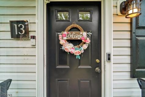 13 Crane Terrace Verona NJ 07044