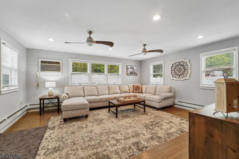 13 Crane Terrace Verona NJ 07044