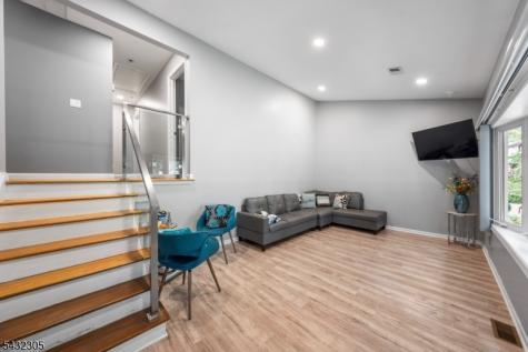 27 Alvin Terrace Springfield NJ 07081