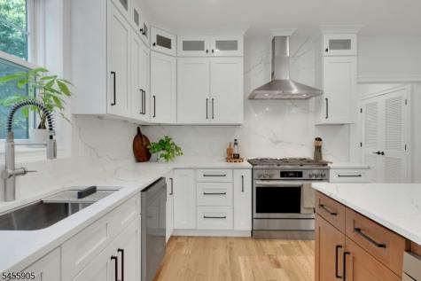 21 Kuntz Avenue Berkeley Heights NJ 07922