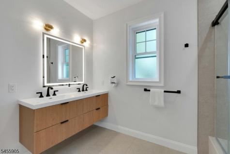 21 Kuntz Avenue Berkeley Heights NJ 07922