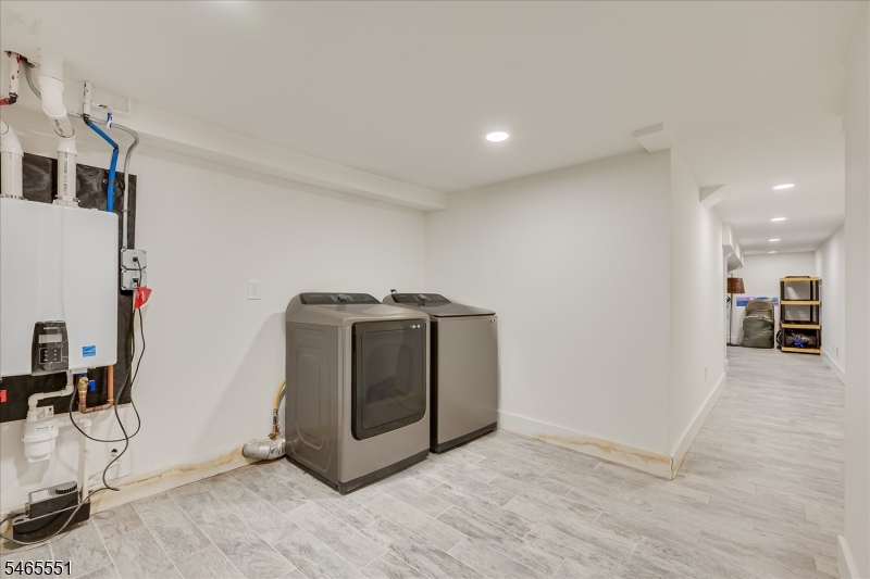 299 7TH Avenue Newark NJ 07107