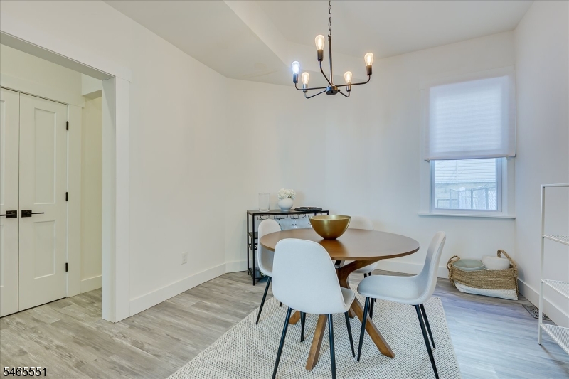 299 7TH Avenue Newark NJ 07107