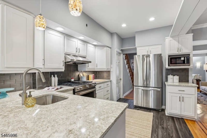 33 Myrtle Avenue Nutley NJ 07110