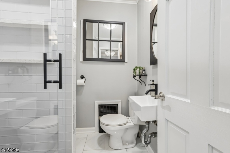 33 Myrtle Avenue Nutley NJ 07110