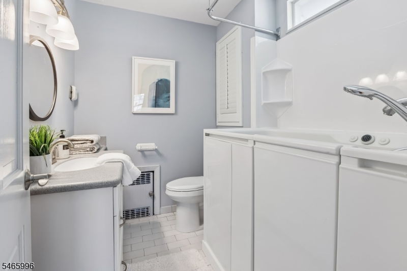 33 Myrtle Avenue Nutley NJ 07110