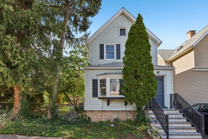 33 Myrtle Avenue Nutley NJ 07110